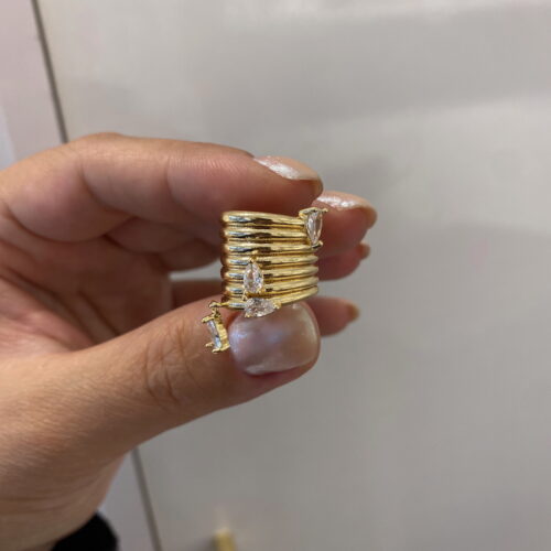 Tasarım Çelik Minimal Damla Taşlı Earcuff